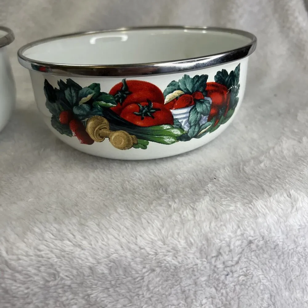 Vintage‎ GMI Enamel Metal Nesting Vegetable pattern Mixing Bowls No Lid Set Of 2